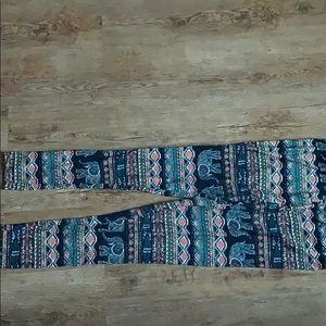 Elephant tribal leggings